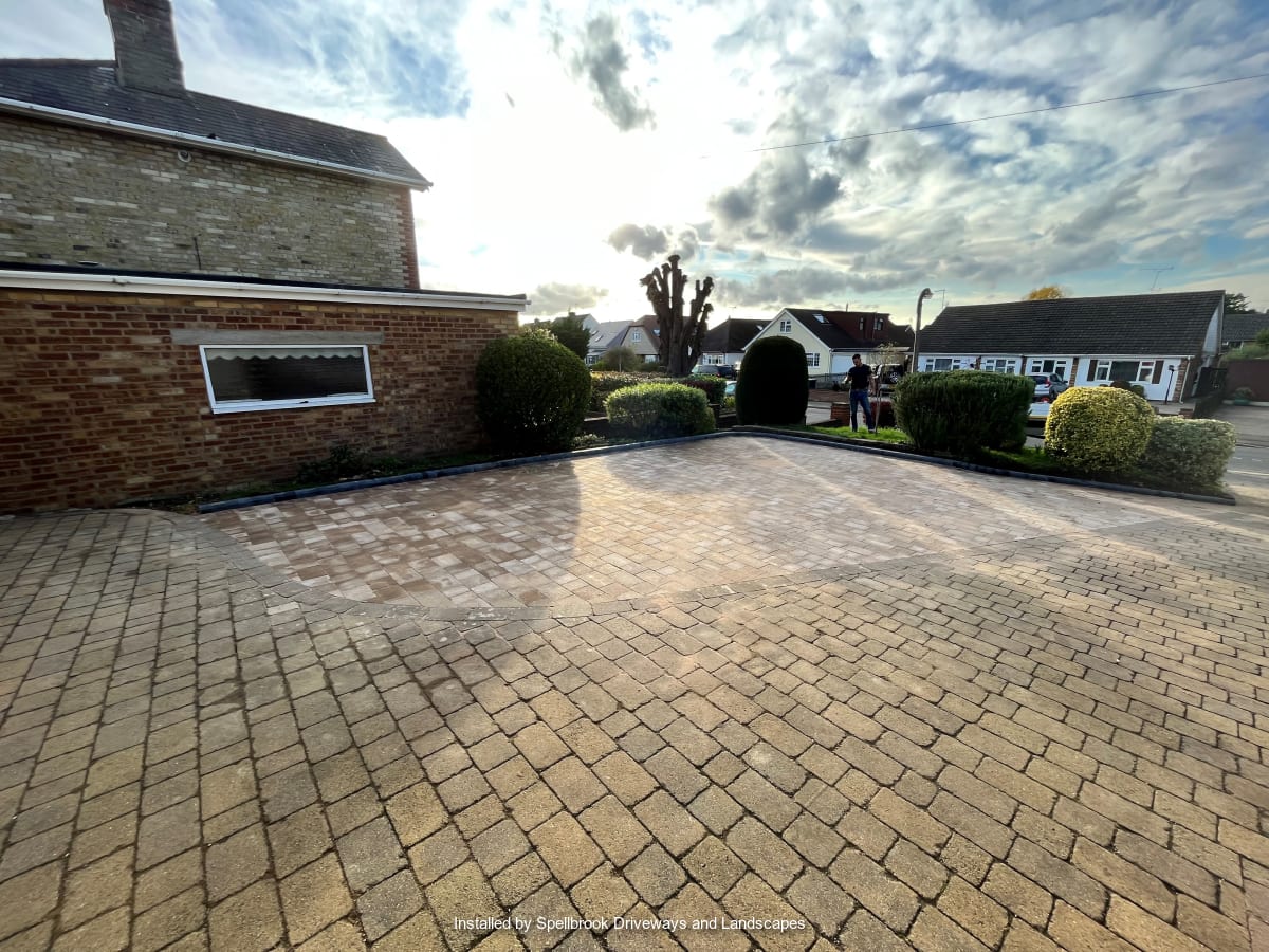 Spellbrook Driveways and Landscapes, R03755 Marshalls Accredited UK